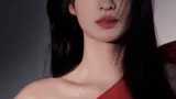 王楚然炽焰红裙演绎极致的浓烈与风情
