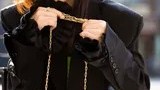 袁姗姗街拍新风尚小蛮腰闪耀展现自信风采
