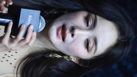 时光淬炼之美杨幂近照定格真实光影下的动人瞬间