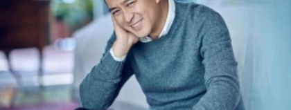 隐藏在光环背后，张嘉译现任妻子王海燕的身份让不少人意外