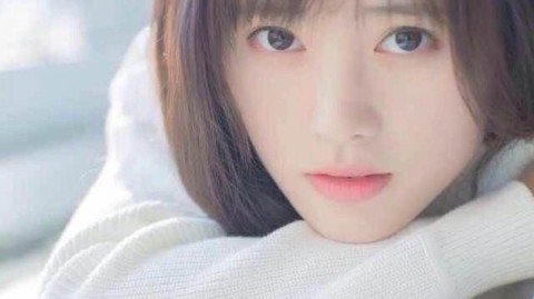 # 终于不装了？鞠婧祎身高确认1米53