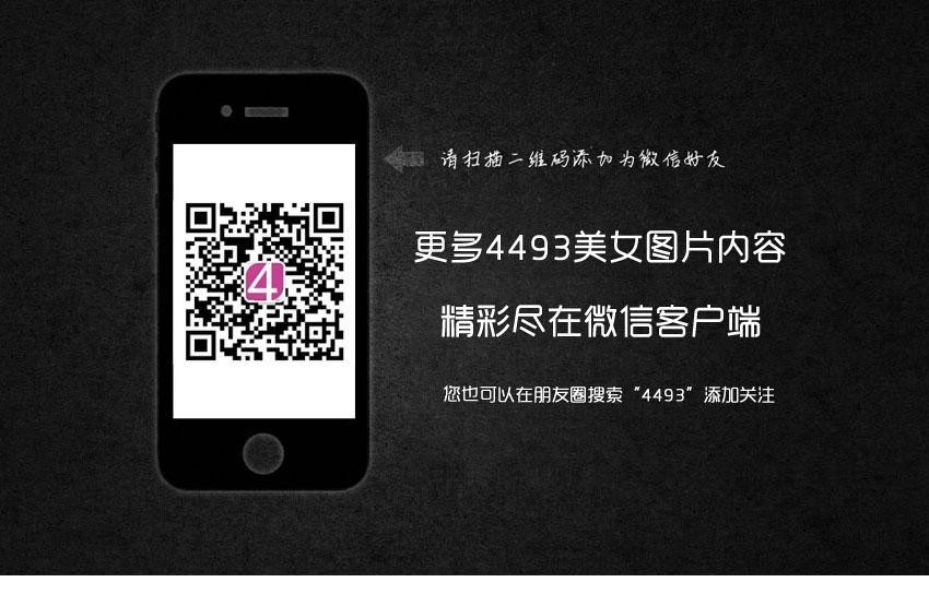 光影交错间，赵薇的面容一半隐于黑暗，一半被光线照亮，黑纱下的红唇微启，诉说着无声的华丽诗篇