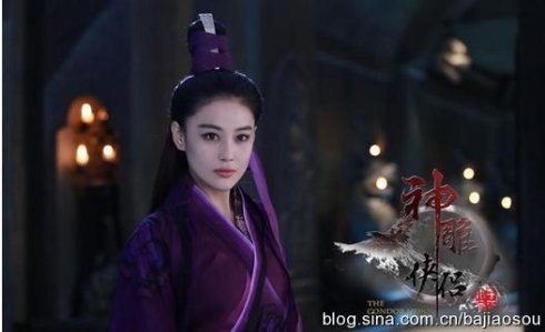 张馨予古装剧同框画面截图