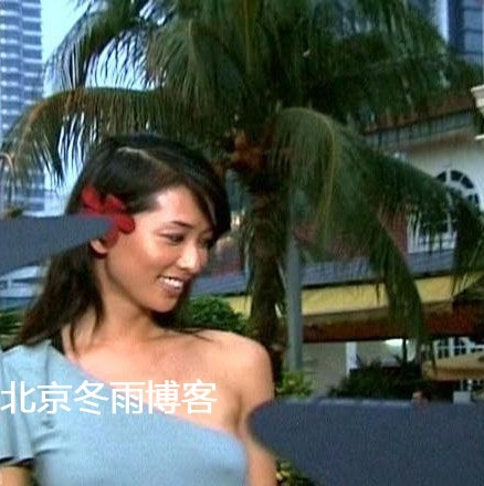 杜淳早年参加活动旧照，神情青涩