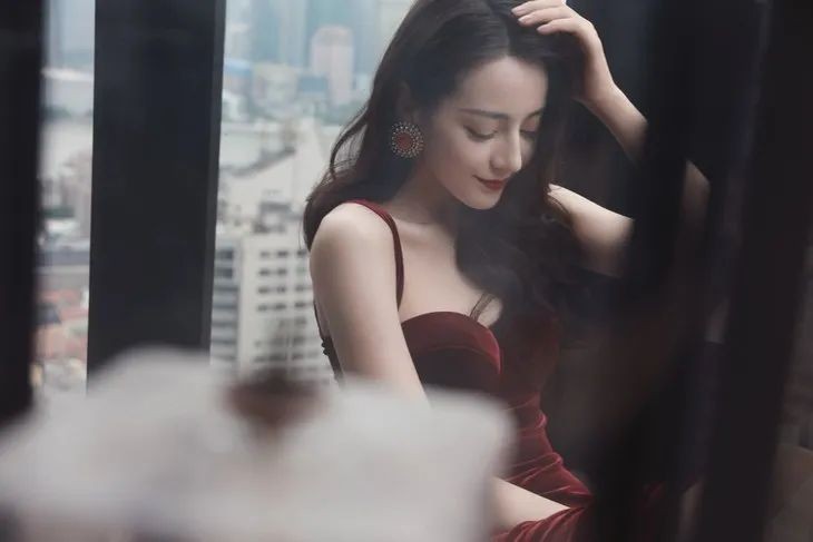 范冰冰泰国曼谷品牌活动现场华丽礼服照