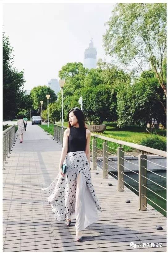 当事人社交平台穿搭动态截图