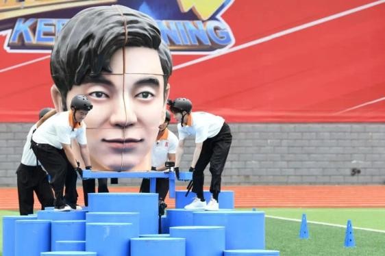 2026年6月《奔跑吧》安阳特辑中李晨与白鹿同框画面